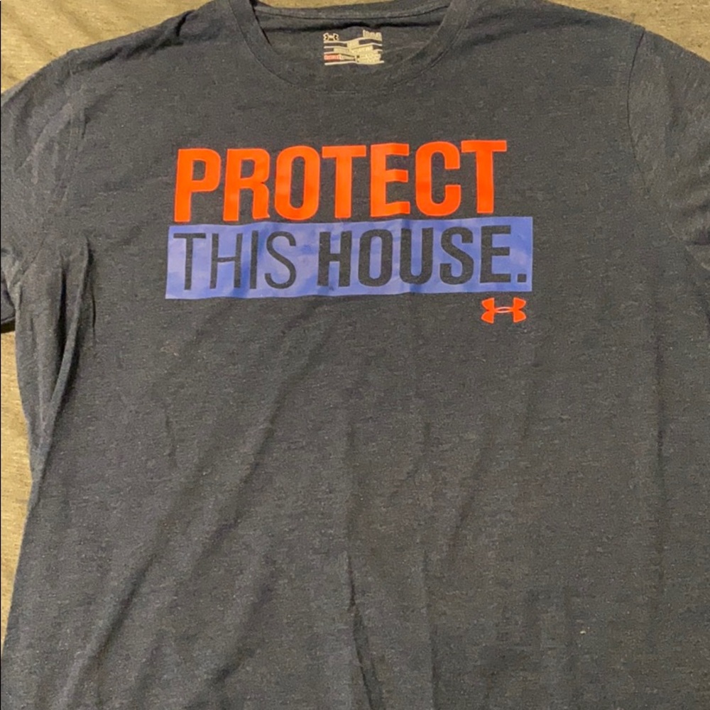 Two Under Armour Tees - Picture 3 of 4